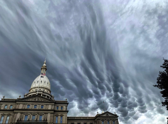 Mammatus Clouds over the Capitol